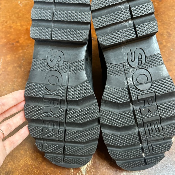 Sorel Boots - Picture 5 of 5